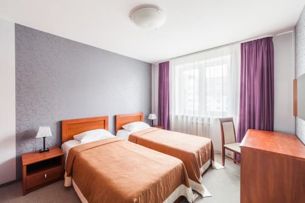 Семейные апартаменты — двуспальная кровать + диван, 84 м², Comfort Hotel Минск — фото 4