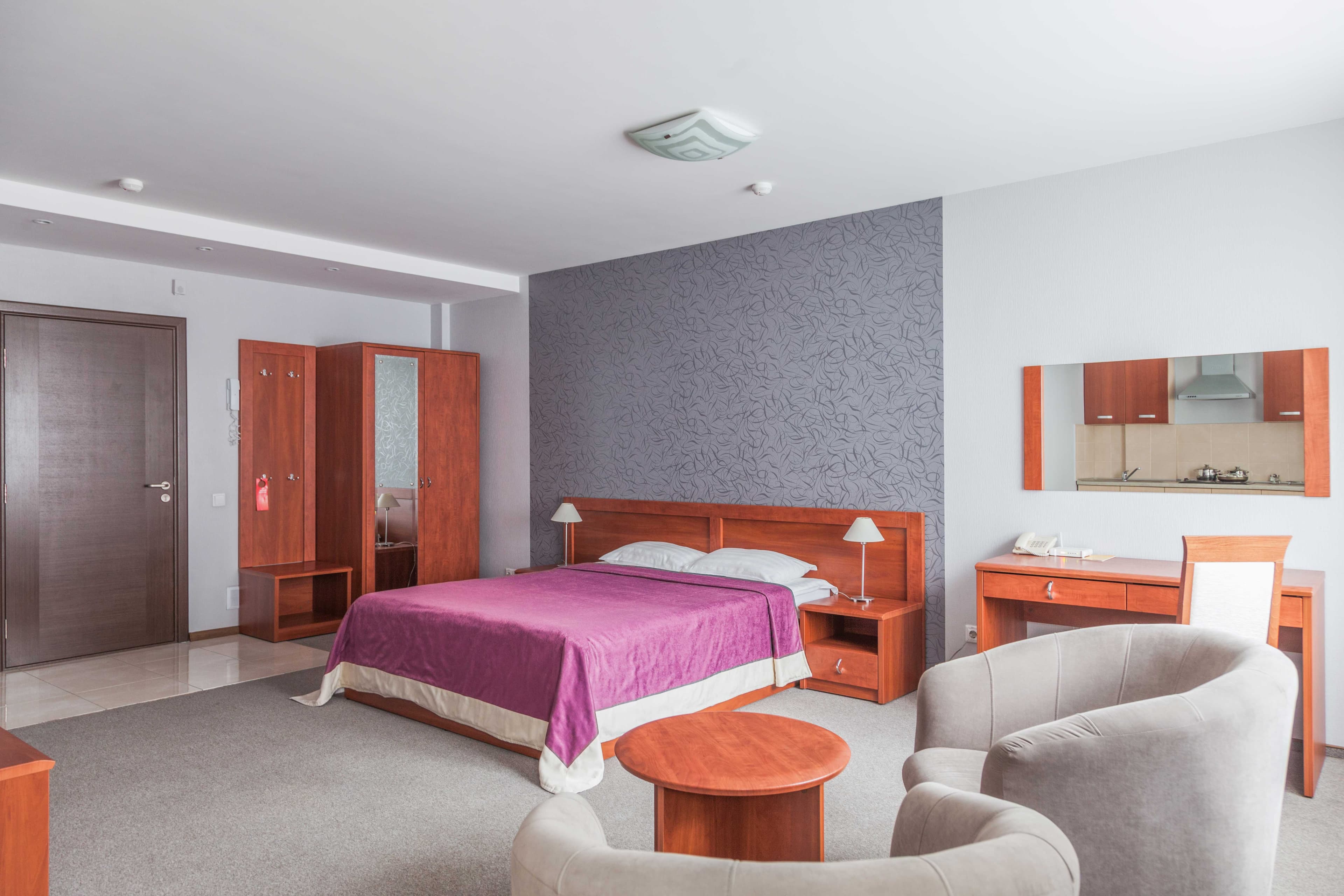 Студио DOUBLE — двуспальная кровать, 38 м², Comfort Hotel Минск — фото 3