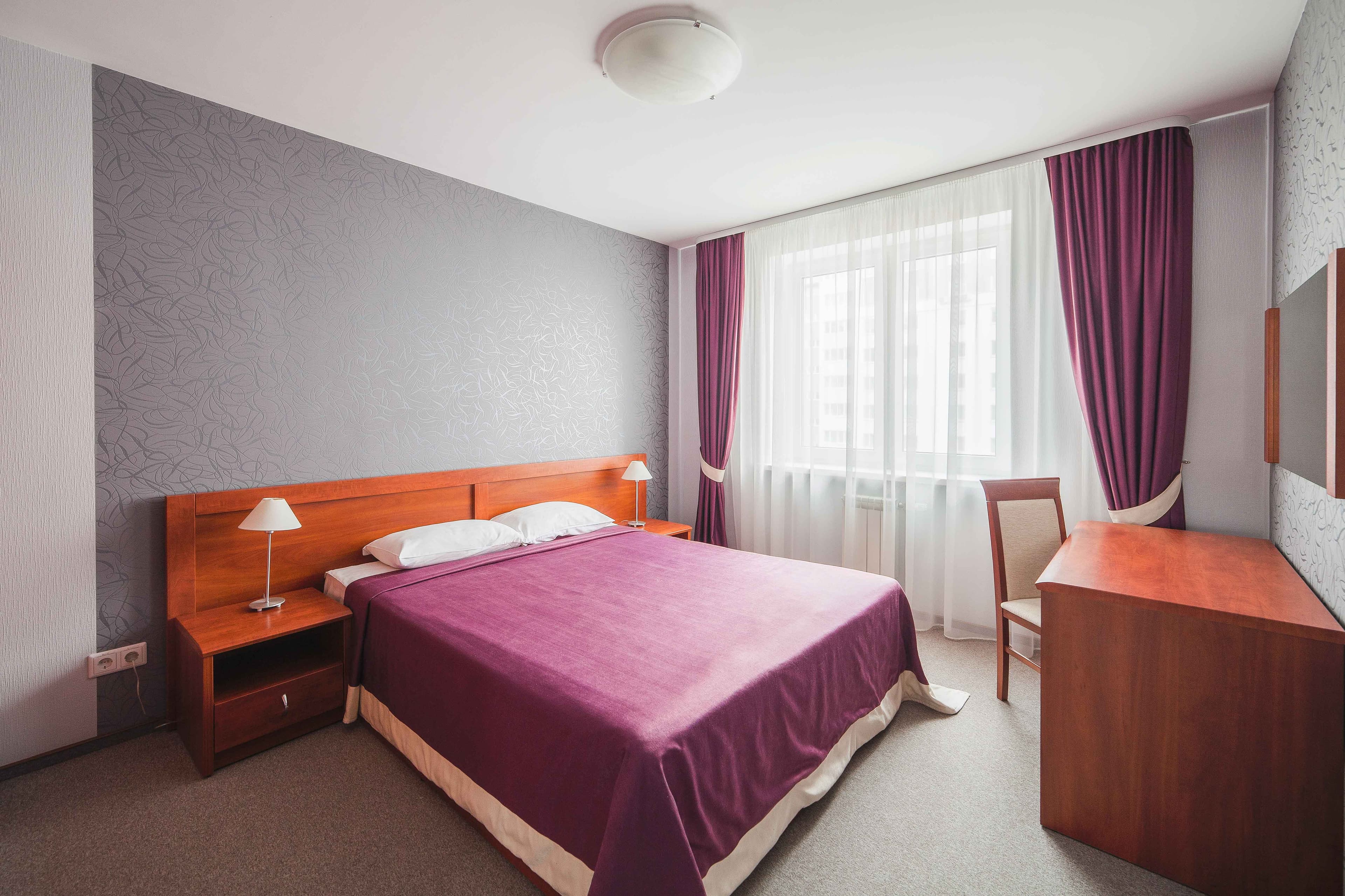 Апартаменты с 1 спальней — двуспальная кровать + диван, 58 м², Comfort Hotel Минск